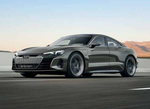 Audi e-tron GT concept: un coupé quatre portes Grand Tourisme électrique