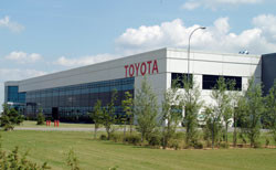 Toyota annonce la production d'un petit véhicule hybride à Valenciennes en 2012