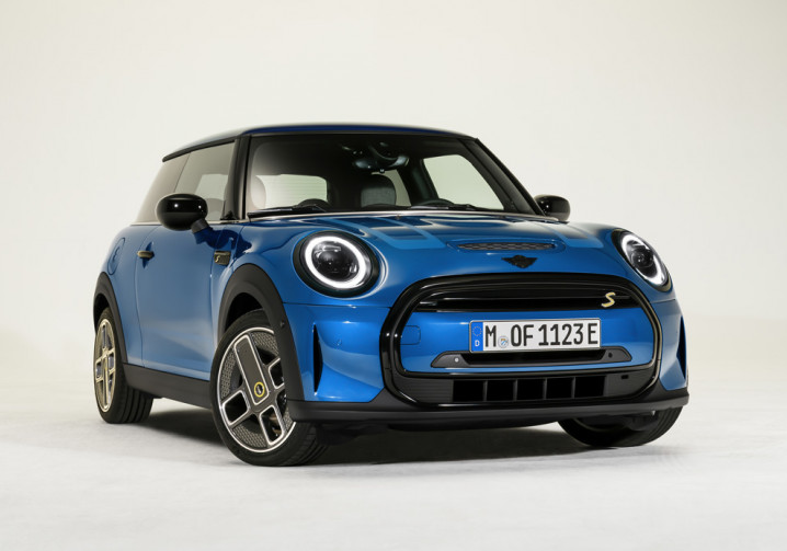 La marque MINI enregistre 292 923 ventes dans le monde en 2022