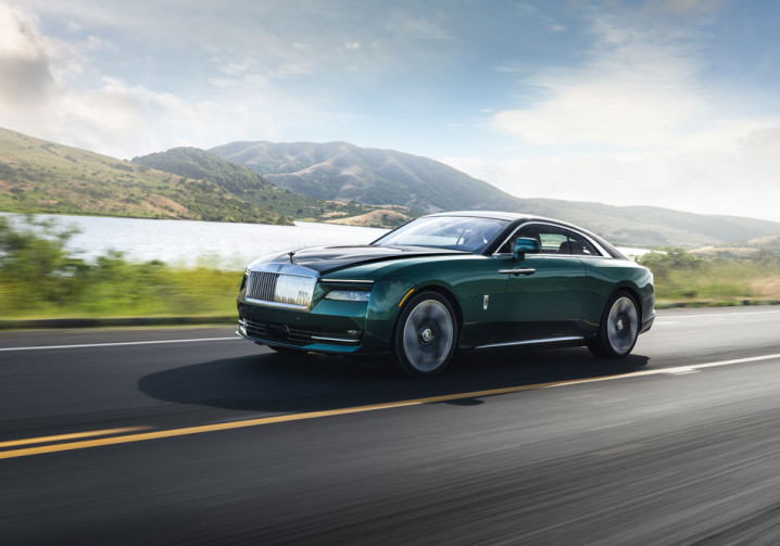 Rolls-Royce a livré 6 032 véhicules de luxe dans le monde en 2023