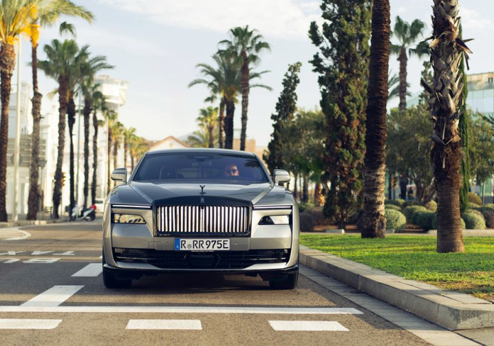Rolls-Royce a livré 5 664 véhicules de luxe dans le monde en 2025