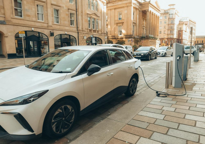 Les véhicules électriques d'occasion souffrent d'une moindre attractivité que les véhicules thermiques
