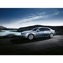 Le Prince Albert II de Monaco va tester une BMW Série 7 à Hydrogène