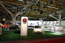 En 2007, le taux de CO2 au km moyen des ventes de Fiat est le plus faible du marché : 137,3 g/km