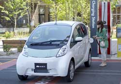 Mitsubishi annonce le lancement de la i-MiEV électrique fin juillet au Japon