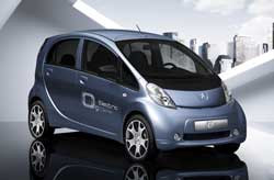Peugeot présente la nouvelle Peugeot iOn électrique