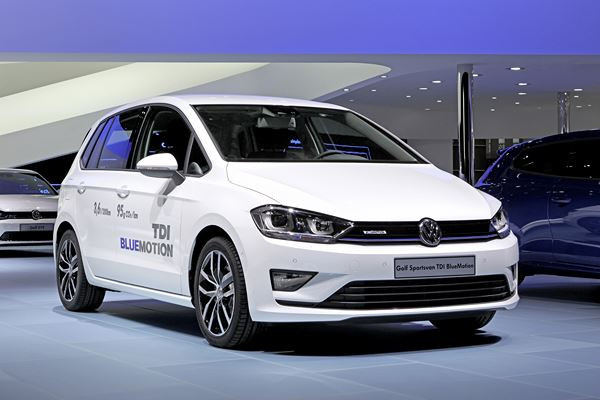 La Volkswagen Golf Sportsvan TDI BlueMotion affiche une consommation mixte de 3,6 l/100 km