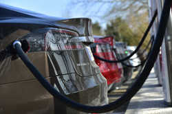 Les réseaux électriques prêts pour les bornes de recharge haute puissance sur autoroute