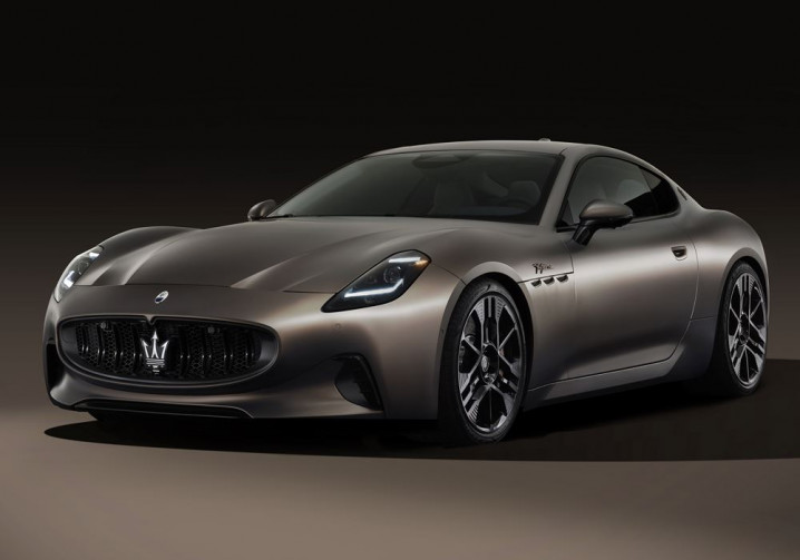 Le coupé électrique Maserati GranTurismo Folgore affiche des performances d'exception