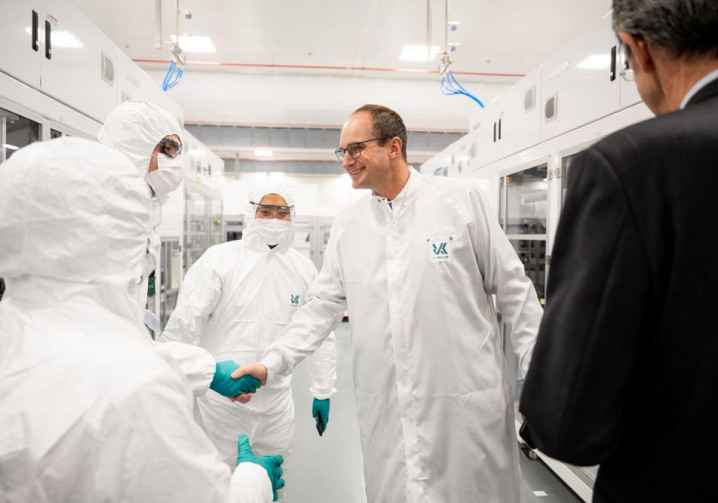 La gigafactory de cellules de batteries lithium-ion de Verkor à Bourbourg produit les cellules de l'Alpine A390