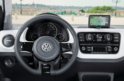Une solution de navigation nomade Navigon pour la Volkswagen up