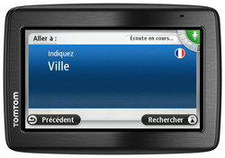 Un GPS TomTom Via 135 avec commande vocale et écran 5 pouces