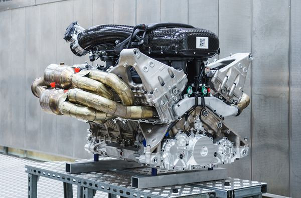 Le bloc V12 de l'Aston Martin Valkyrie débite une puissance de 1 000 ch