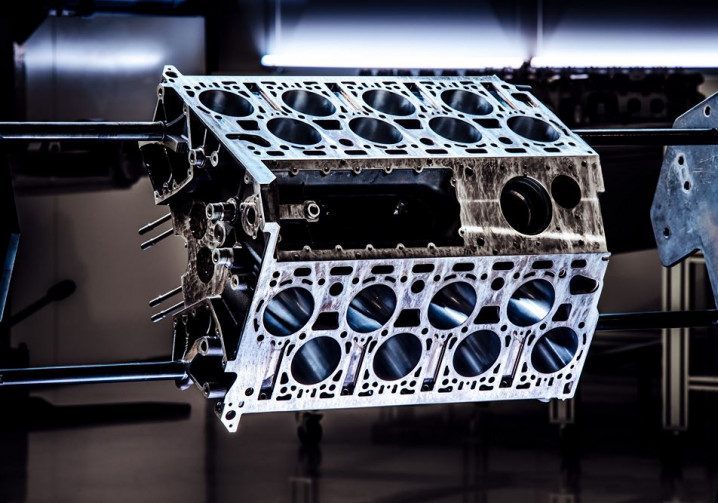 Moteur Bugatti W16 8.0 litres: le dernier 16 cylindres du genre