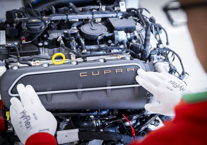 Le moteur cinq cylindres de 390 ch de la Cupra Formentor VZ5 est composé de 500 pièces