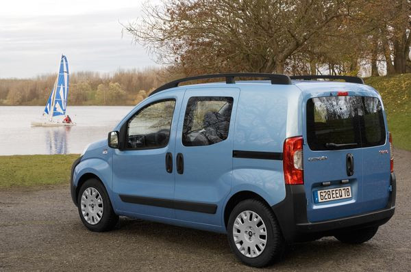 Citroën lance un 2ème ludospace le Nemo Combi