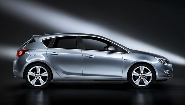 La nouvelle Opel Astra commercialisée à partir de 16 700 Euros