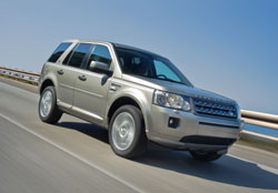 Le Land Rover Freelander s’offre une déclinaison deux roues motrices et un léger restyling