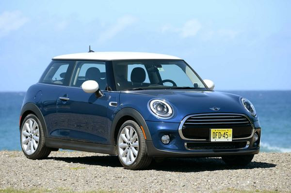 La nouvelle petite voiture premium Mini commercialisée à partir de 17 150 euros