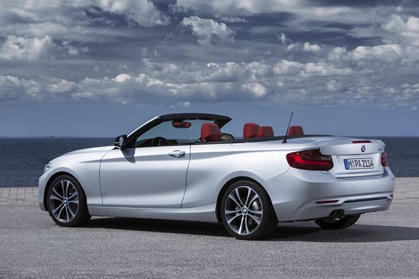La BMW Série 2 se décline en mode cabriolet