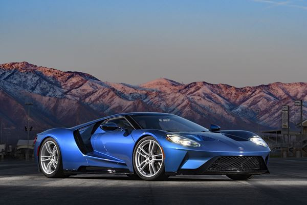 La supercar Ford GT repose sur une architecture en fibre de carbone