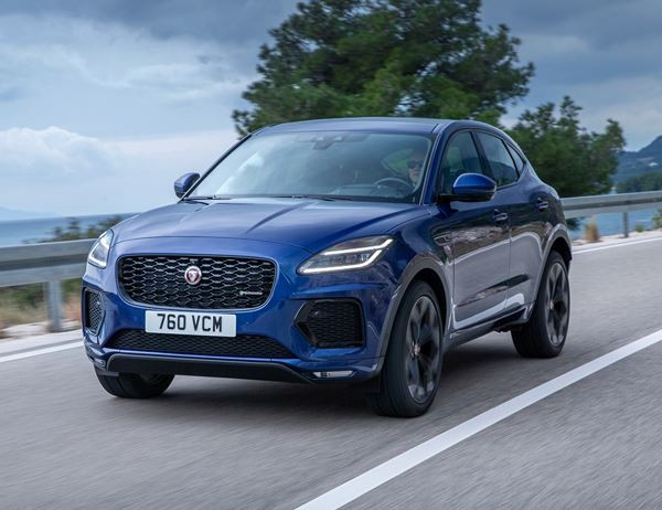 Le SUV compact premium Jaguar E-Pace s'offre une allure plus affirmée