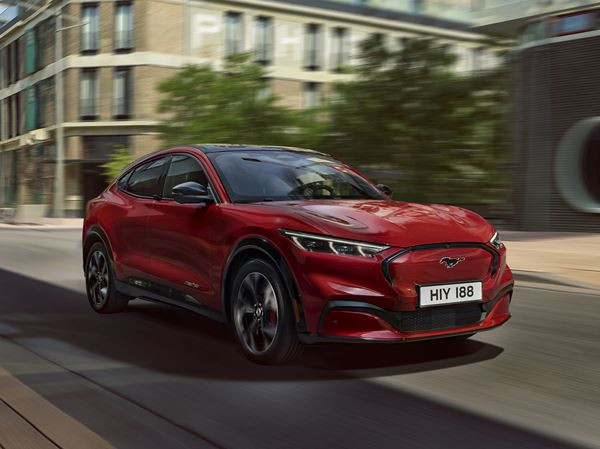 Ford Mustang Mach-E: un SUV électrique racé doté de trois modes de conduite