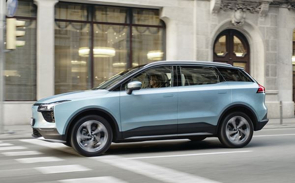 Le SUV électrique intermédiaire Aiways U5 revendique 383 km d'autonomie WLTP