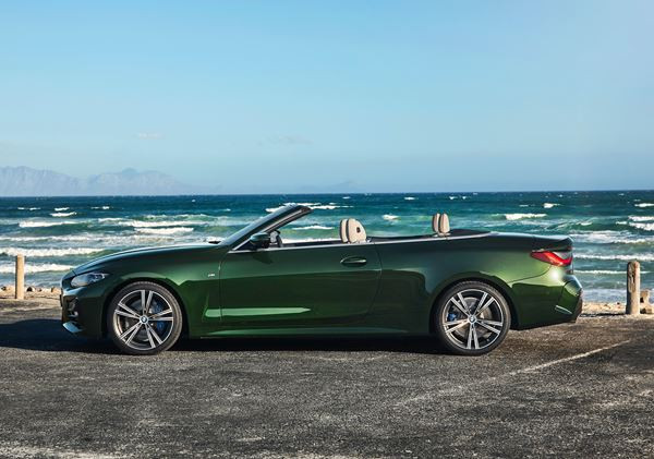 La BMW Série 4 Cabriolet offre une conduite sportive à toit ouvert