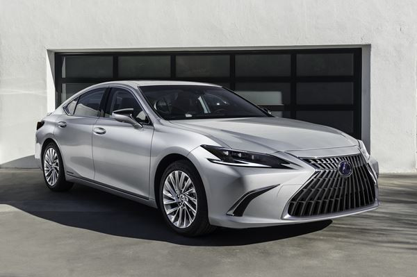 La grande berline Lexus ES bénéficie d'améliorations importantes
