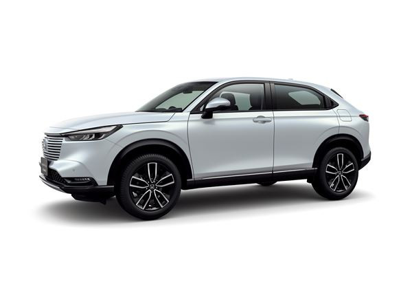 Le SUV compact Honda HR-V e:HEV hybride en approche