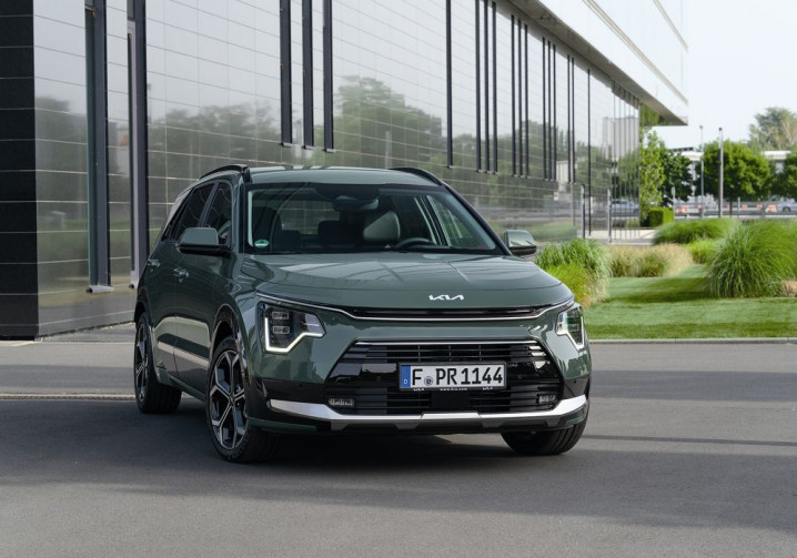 Le Kia Niro Hybride adopte un large montant arrière