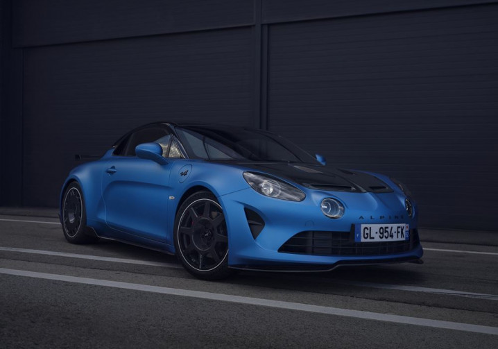 L'Alpine A110 R « radicale » est inspirée par la course automobile