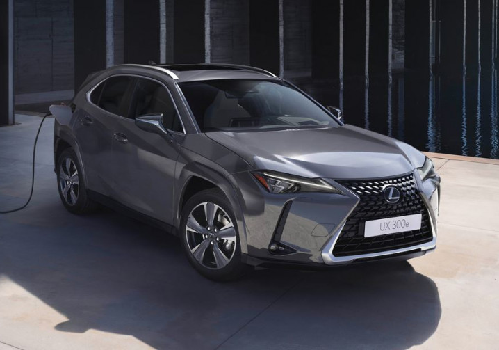 Le Lexus UX 300e électrique adopte une batterie lithium-ion de 72,8 kWh