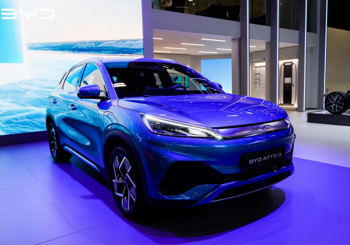 Le SUV compact électrique Byd Atto 3 parcourt 420 kilomètres WLTP avec une batterie pleine