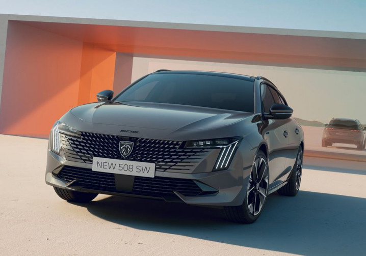 Le break Peugeot 508 SW restylé affiche une face avant plus dynamique