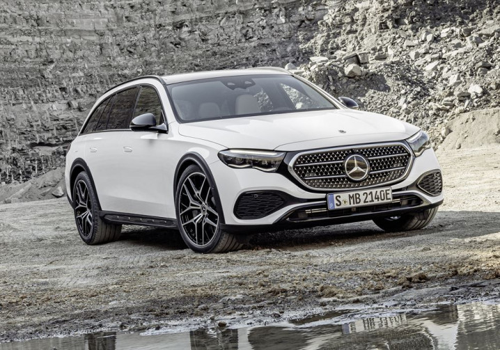 La Mercedes Classe E All Terrain de nouvelle génération en approche