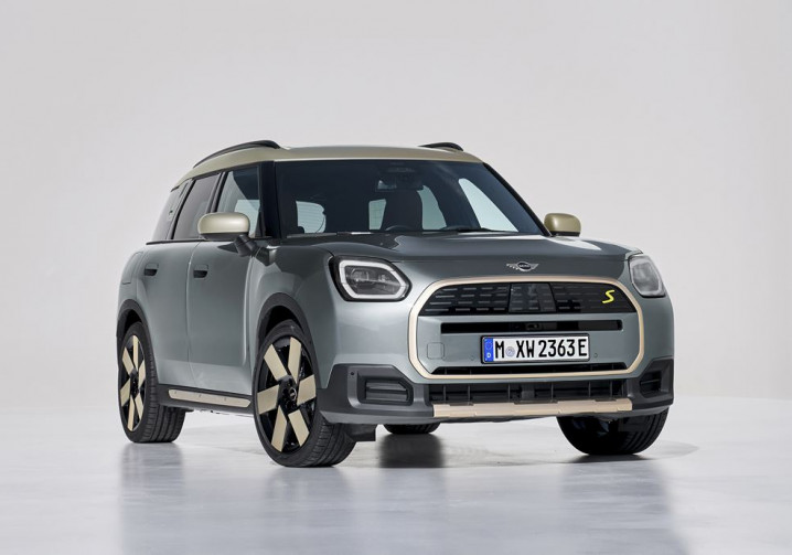 Le Mini Countryman électrique sans émissions à l'usage affiche une autonomie de près de 420 km