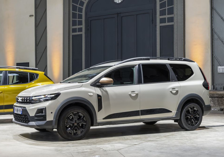 Le break compact restylé Dacia Jogger en approche