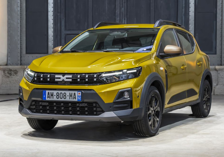 La berline polyvalente typée outdoor Dacia Sandero Stepway offre plus d'agrément de conduite