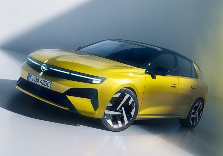 L'Opel Astra Electric 115 kW 58 kWh offre jusqu'à 454 km d'autonomie WLTP