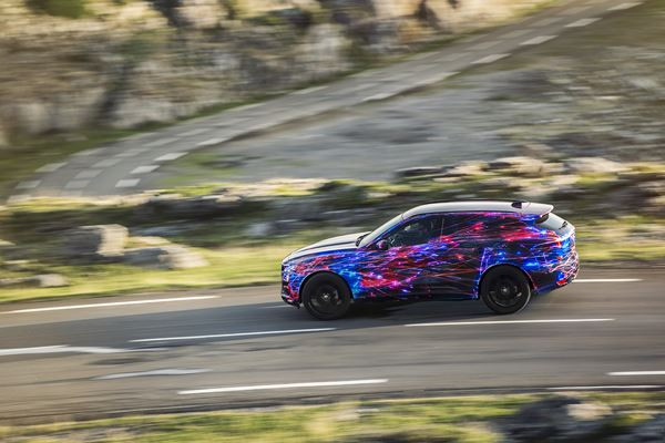 La Jaguar F-Pace revendique une tenue de route de haut niveau