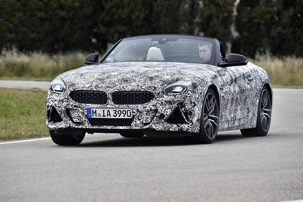 Le roadster BMW Z4 en approche