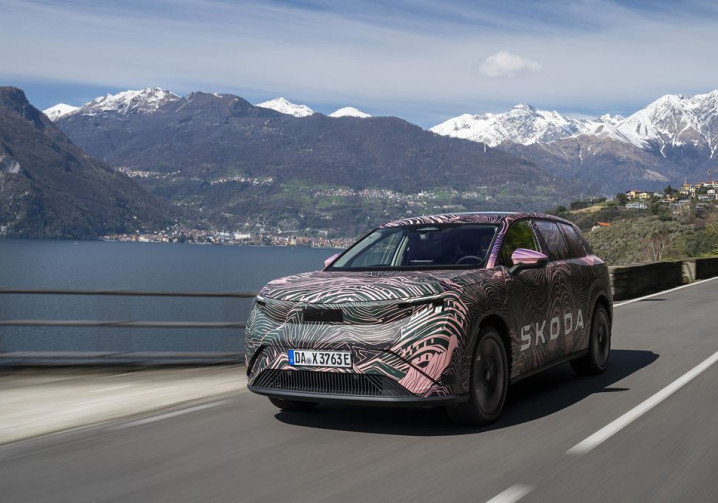 Le grand SUV électrique sept places Skoda Peaq affiche plus de 600 kilomètres d'autonomie