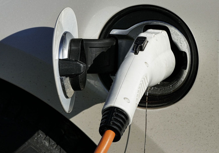 64 546 points de recharge électrique ouverts au public en France (06/2022)