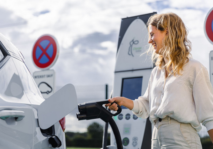 120 354 points de recharge électrique ouverts au public en France (01/2024)