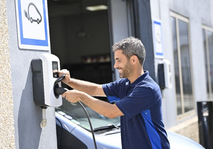 129 505 points de recharge électrique ouverts au public en France (04/2024)