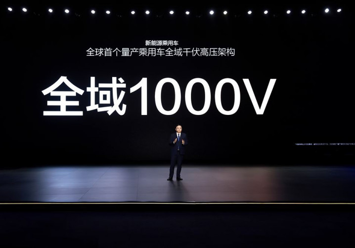 Une architecture de véhicule électrique à 1 000 V correspond à la vitesse de recharge d'une voiture à essence