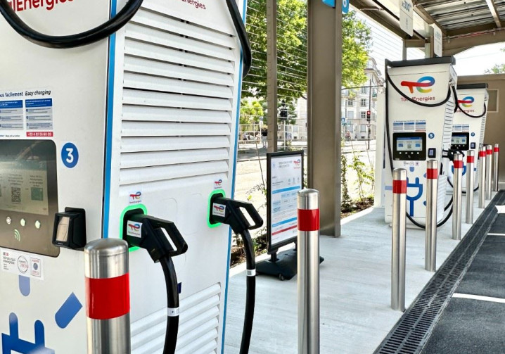 179 876 points de recharge électrique ouverts au public en France (09/2025)
