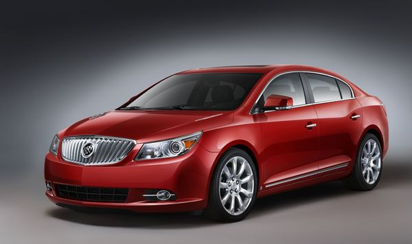 Buick présente la nouvelle Buick LaCrosse à Détroit